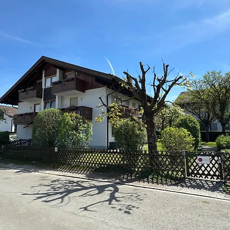 شقة Gary Mit Zwei Terrassen Und Garten جارمش بارتنكيرشن