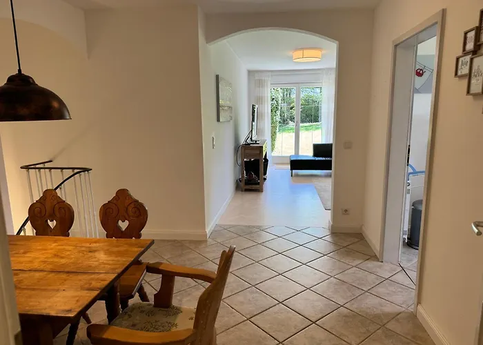 Gary Mit Zwei Terrassen Und Garten ガルミッシュ・パルテンキルヒェン