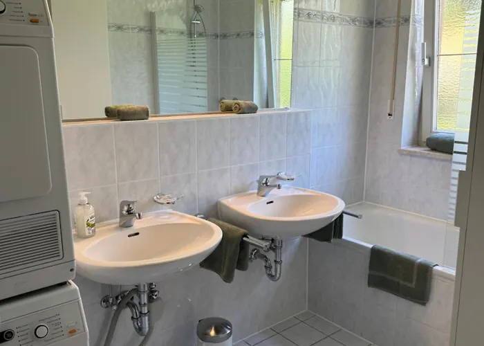 Apartment Gary Mit Zwei Terrassen Und Garten