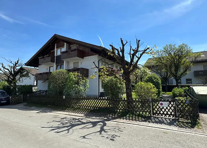 Apartment Gary Mit Zwei Terrassen Und Garten Garmisch-Partenkirchen