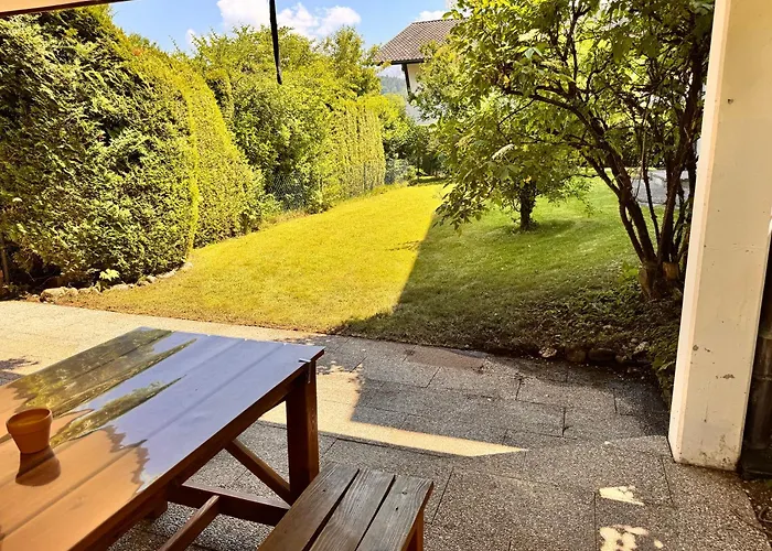 Apartment Gary Mit Zwei Terrassen Und Garten